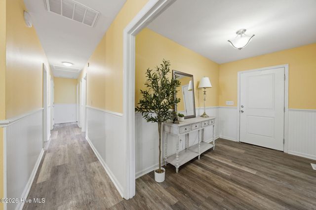 1101 Porters Lane Road, Rocky Point, NC 28457