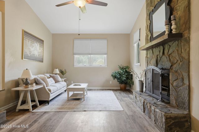 1101 Porters Lane Road, Rocky Point, NC 28457