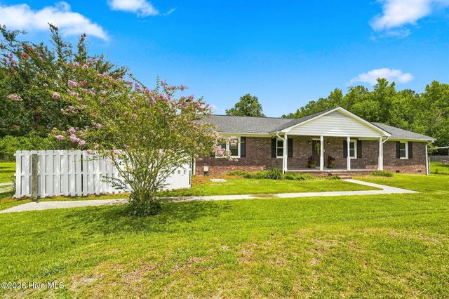 1101 Porters Lane Road, Rocky Point, NC 28457