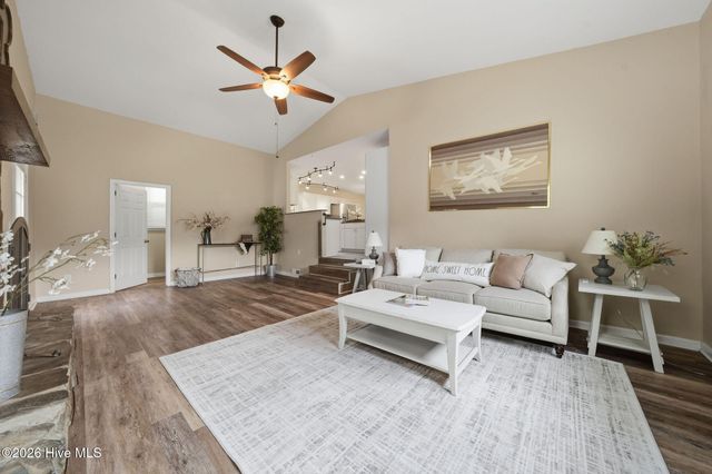 1101 Porters Lane Road, Rocky Point, NC 28457