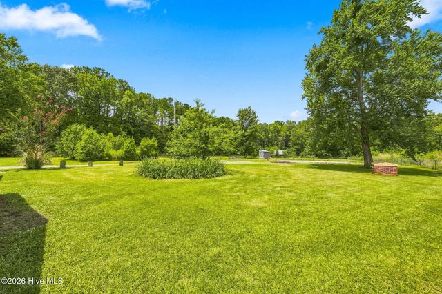 1101 Porters Lane Road, Rocky Point, NC 28457