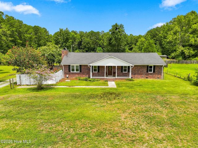1101 Porters Lane Road, Rocky Point, NC 28457