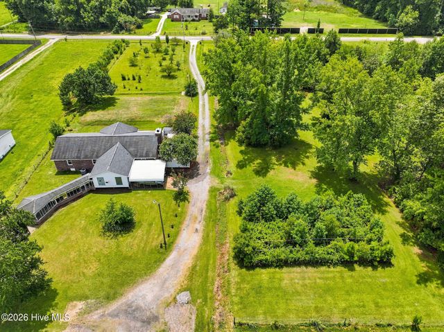 1101 Porters Lane Road, Rocky Point, NC 28457