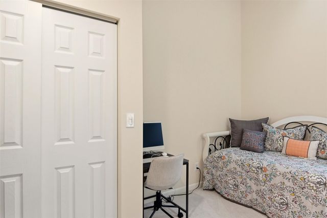 2 Lakeland Place, Farmingville, NY 11738