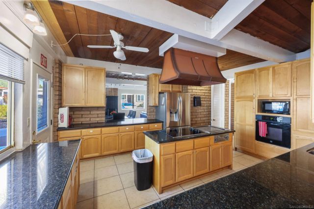 450 E Bradley Ave SPC 69, El Cajon, CA 92021