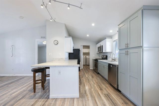 450 E Bradley Ave SPC 69, El Cajon, CA 92021