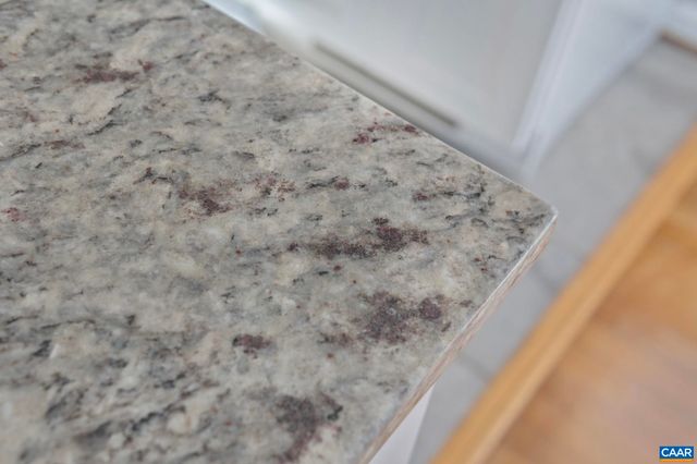 2310 WAYNE AVE, Charlottesville, VA 22901