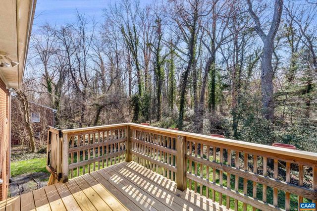 2310 WAYNE AVE, Charlottesville, VA 22901