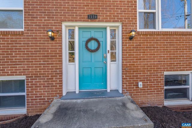 2310 WAYNE AVE, Charlottesville, VA 22901