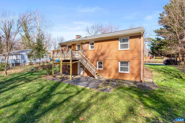 2310 WAYNE AVE, Charlottesville, VA 22901