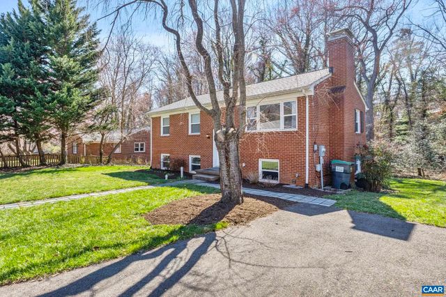 2310 WAYNE AVE, Charlottesville, VA 22901