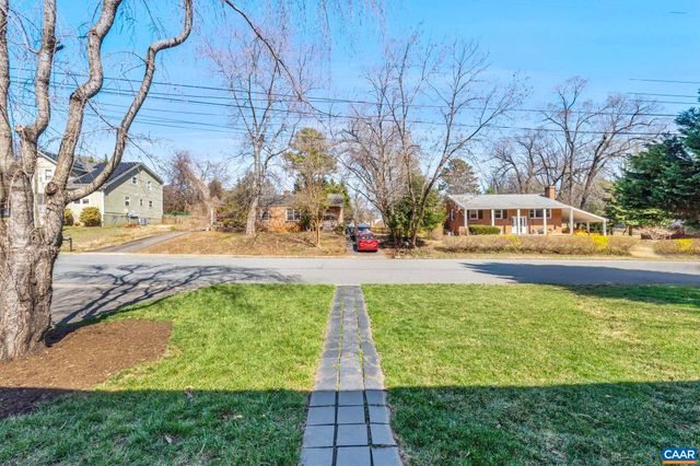 2310 WAYNE AVE, Charlottesville, VA 22901