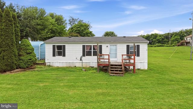 88 CHET DR, Hedgesville, WV 25427