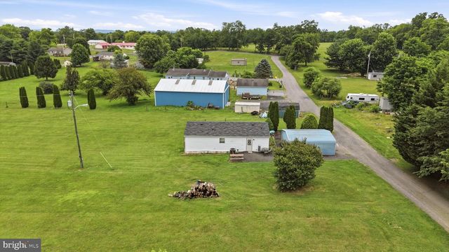 88 CHET DR, Hedgesville, WV 25427