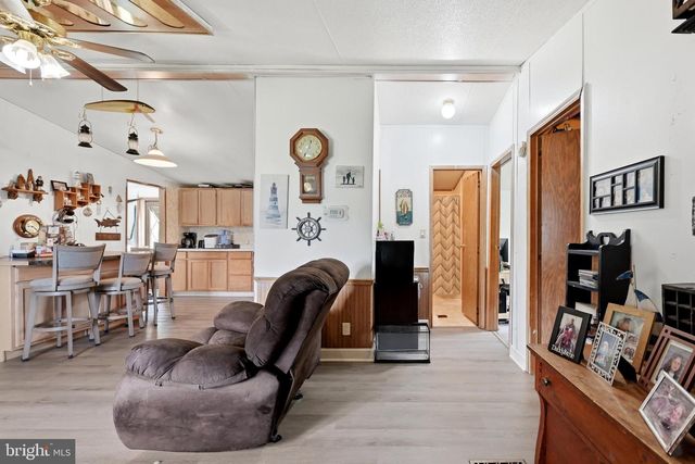 88 CHET DR, Hedgesville, WV 25427
