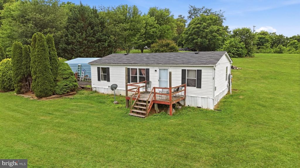 88 CHET DR, Hedgesville, WV 25427