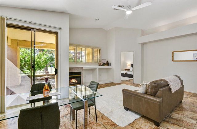 3247 E Maldonado Drive, Phoenix, AZ 85042