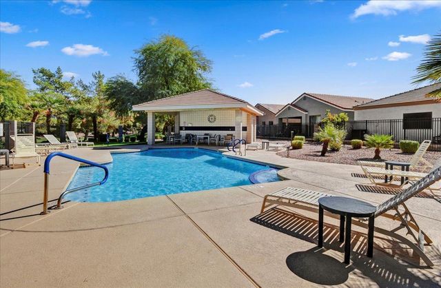 3247 E Maldonado Drive, Phoenix, AZ 85042