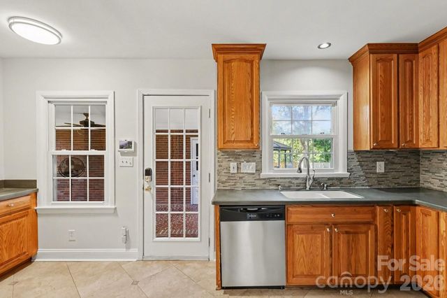 3846 Barclay Downs Drive, Charlotte, NC 28209