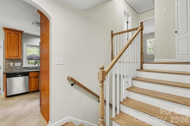 3846 Barclay Downs Drive, Charlotte, NC 28209