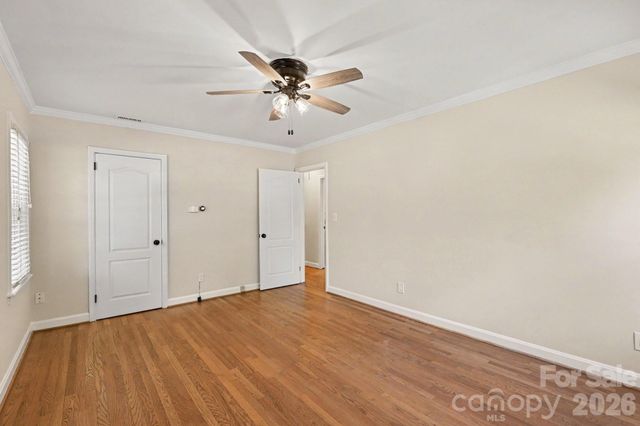 3846 Barclay Downs Drive, Charlotte, NC 28209