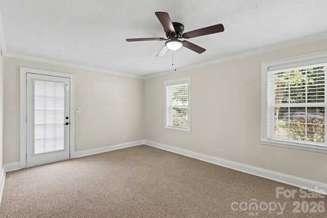 3846 Barclay Downs Drive, Charlotte, NC 28209