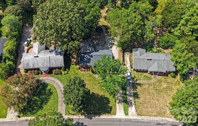 3846 Barclay Downs Drive, Charlotte, NC 28209