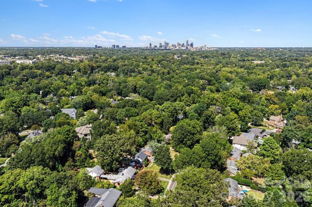 3846 Barclay Downs Drive, Charlotte, NC 28209
