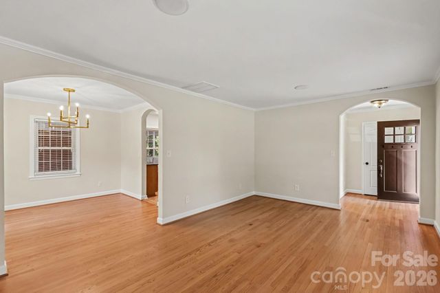 3846 Barclay Downs Drive, Charlotte, NC 28209