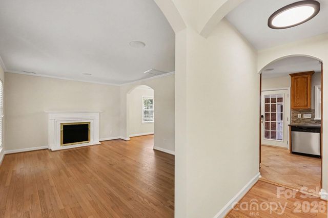 3846 Barclay Downs Drive, Charlotte, NC 28209