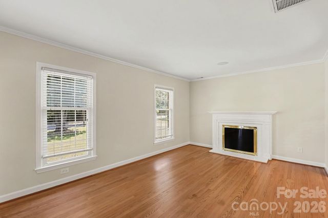 3846 Barclay Downs Drive, Charlotte, NC 28209