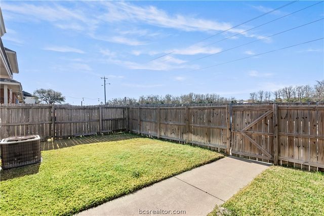 3840-42 Oldenburg Lane, College Station, TX 77845