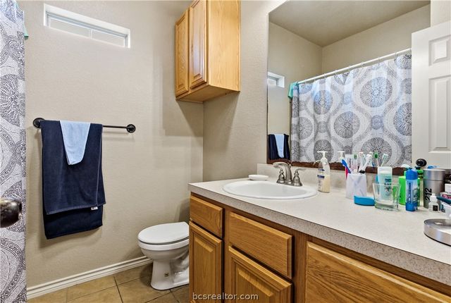 3840-42 Oldenburg Lane, College Station, TX 77845