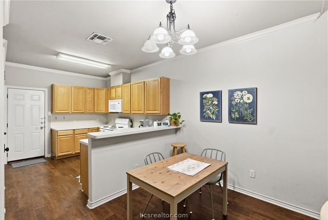 3840-42 Oldenburg Lane, College Station, TX 77845