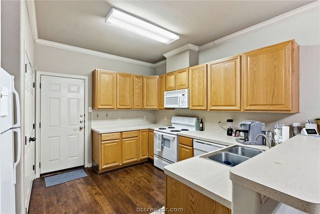 3840-42 Oldenburg Lane, College Station, TX 77845