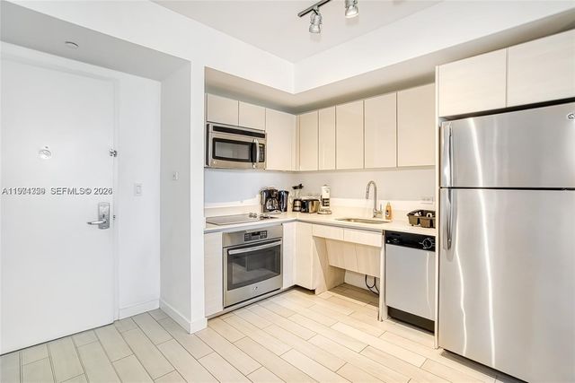 2602 E Hallandale Beach Blvd R2304, Hallandale Beach, FL 33009