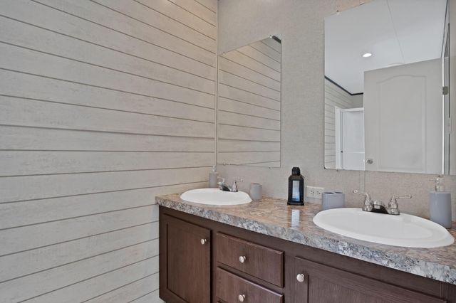 6624 Sunset Cove Court, Granbury, TX 76049