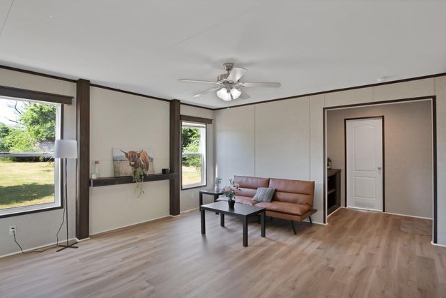 6624 Sunset Cove Court, Granbury, TX 76049