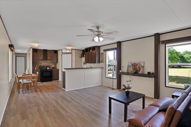 6624 Sunset Cove Court, Granbury, TX 76049