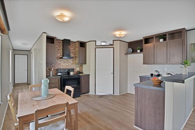 6624 Sunset Cove Court, Granbury, TX 76049