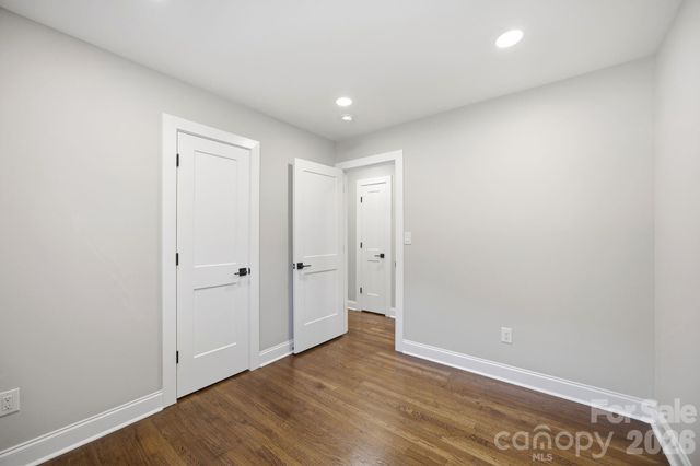 413 E Mclelland Avenue, Mooresville, NC 28115