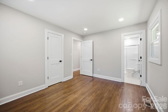 413 E Mclelland Avenue, Mooresville, NC 28115