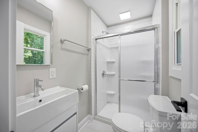 413 E Mclelland Avenue, Mooresville, NC 28115