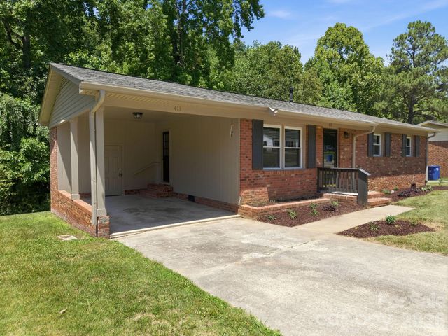 413 E Mclelland Avenue, Mooresville, NC 28115