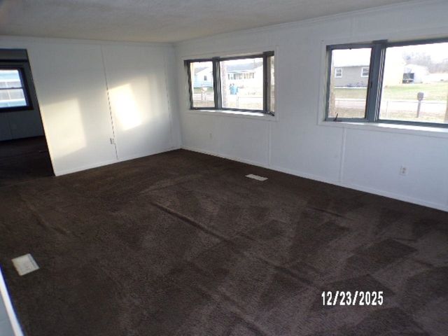 16713 10th Avenue, Carbon Cliff, IL 61239