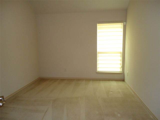1004 Keats Drive, Desoto, TX 75115