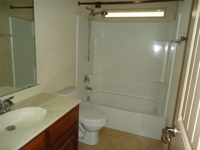 1004 Keats Drive, Desoto, TX 75115