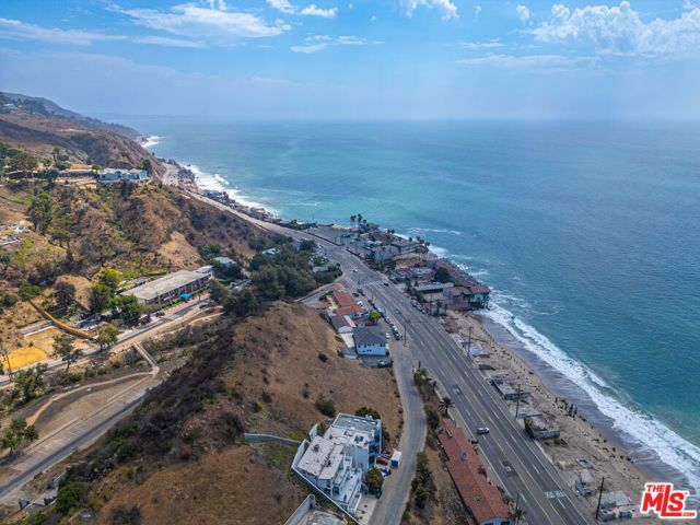 21415 Rambla Vista Road, Malibu, CA 90265
