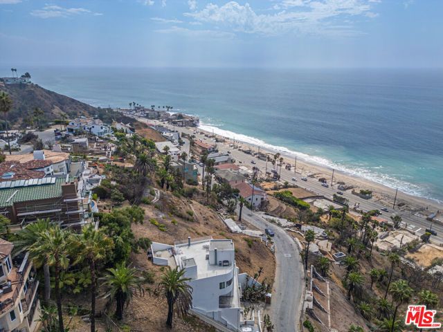 21415 Rambla Vista Road, Malibu, CA 90265