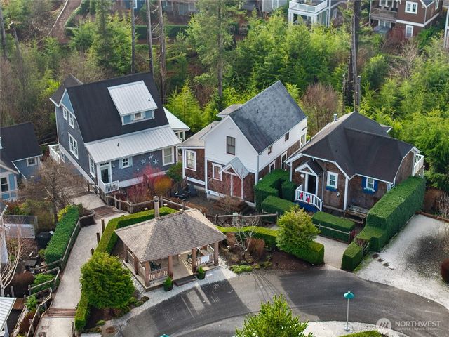 31 Sellwood Lane, Pacific Beach, WA 98571